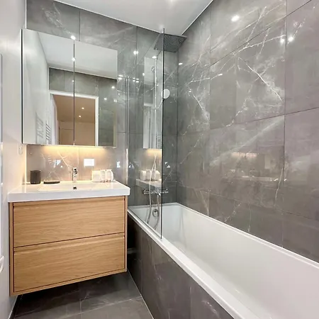 Appartamento 1558 Monceau Luxurious Paradise Retreat Parigi